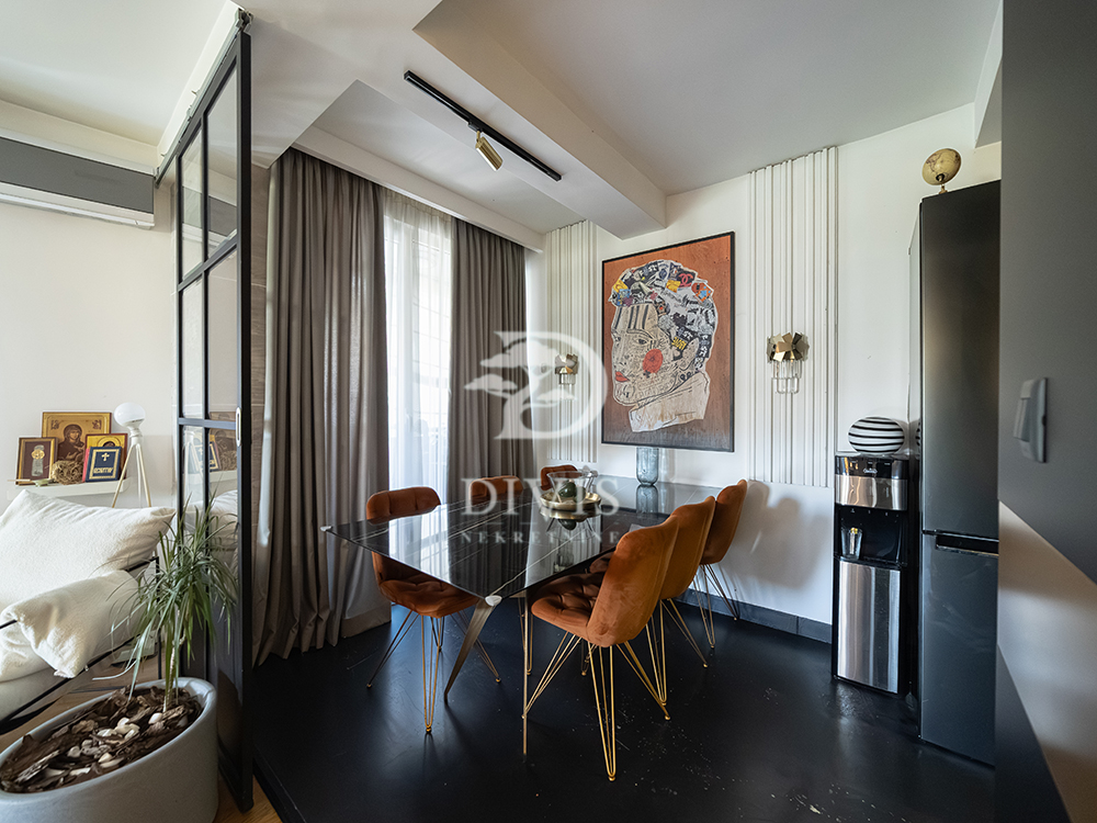 Slika 2 - Gospodara Vučića, Četvorosoban stan na prodaju, 172m2, 549.000€